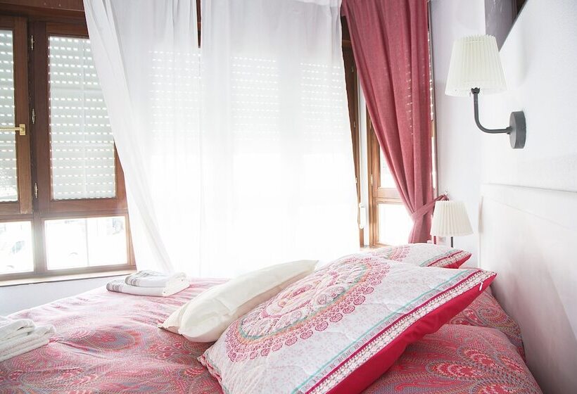 تختخواب و صبحانه Alojamiento Miramar