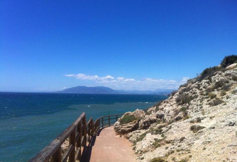 تختخواب و صبحانه At Home In Malaga Stay & Solo Travellers