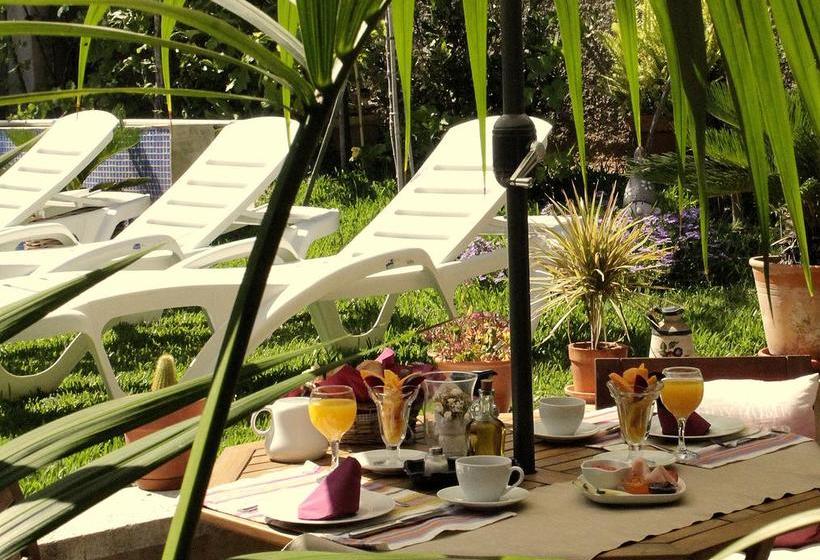 تختخواب و صبحانه At Home In Malaga Stay & Solo Travellers