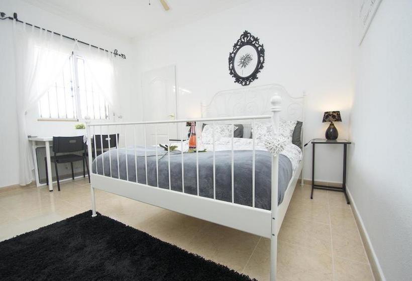 ベッドアンドブレックファースト Bed&breakfast Casa Beli