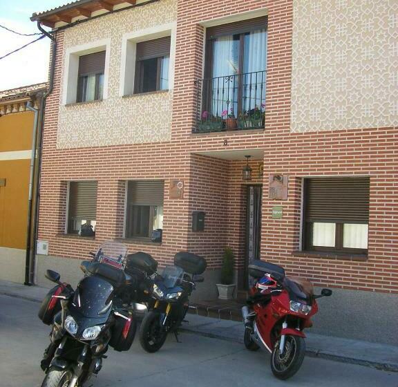 مبيت وإفطار Casa De La Paca