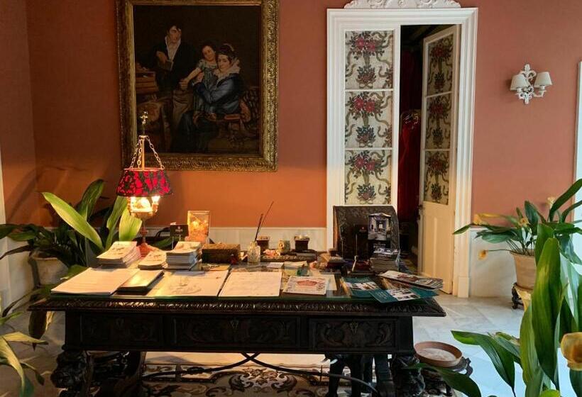 Bed & Breakfast Casa Palacio Jerezana