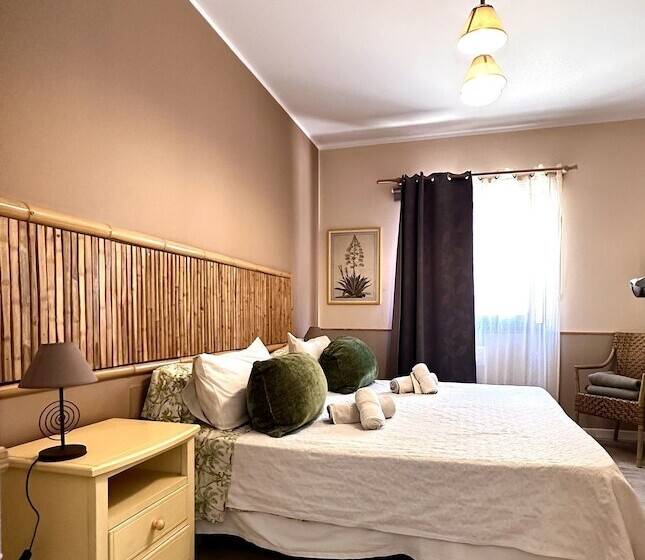 ベッドアンドブレックファースト Casa Regina Tenerife