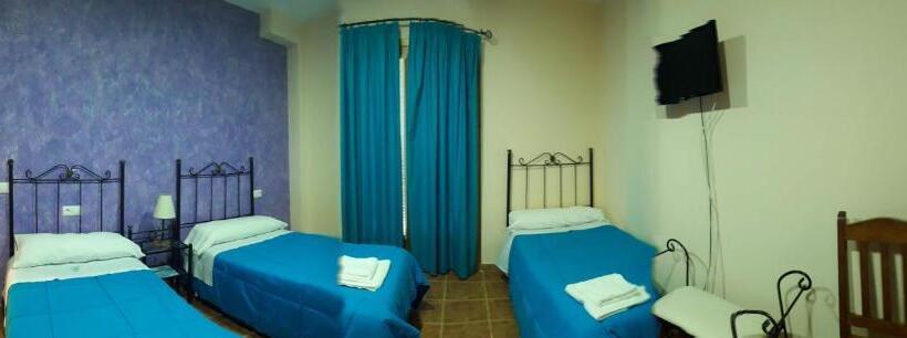 مبيت وإفطار Casa Rural Entresierras