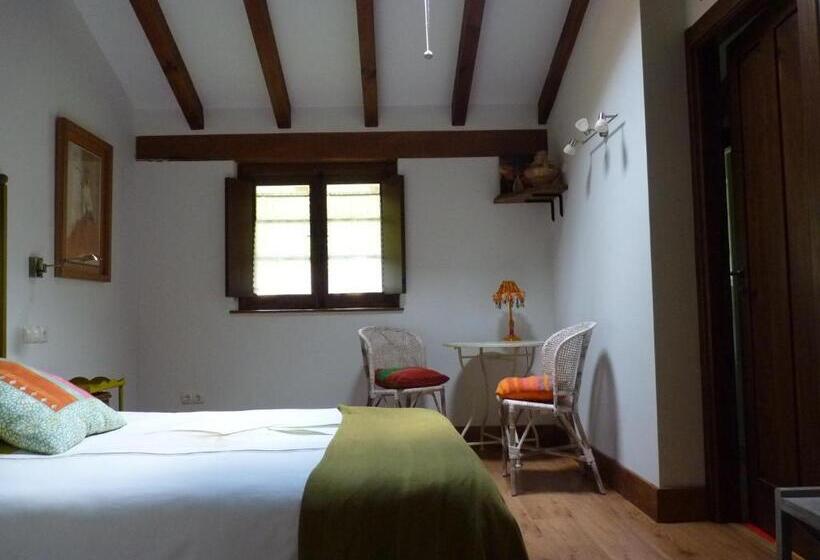 مبيت وإفطار Casa Rural Los Riegos