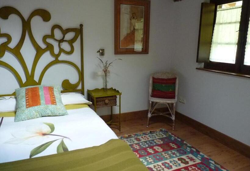 مبيت وإفطار Casa Rural Los Riegos