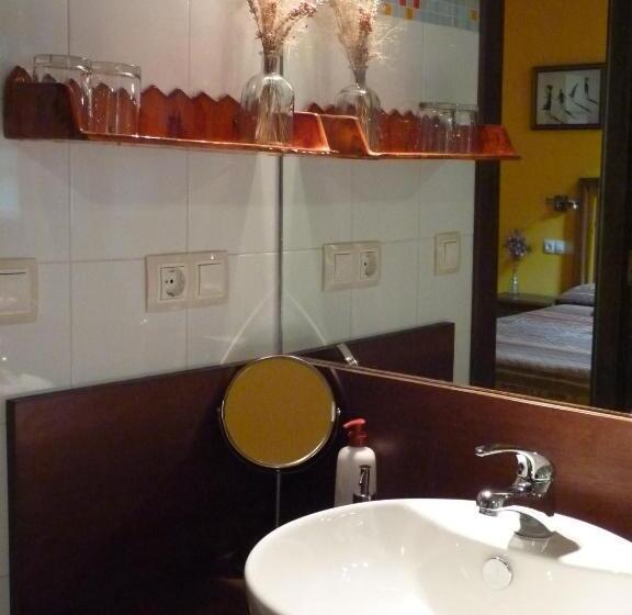 مبيت وإفطار Casa Rural Los Riegos