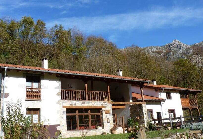 مبيت وإفطار Casa Rural Los Riegos