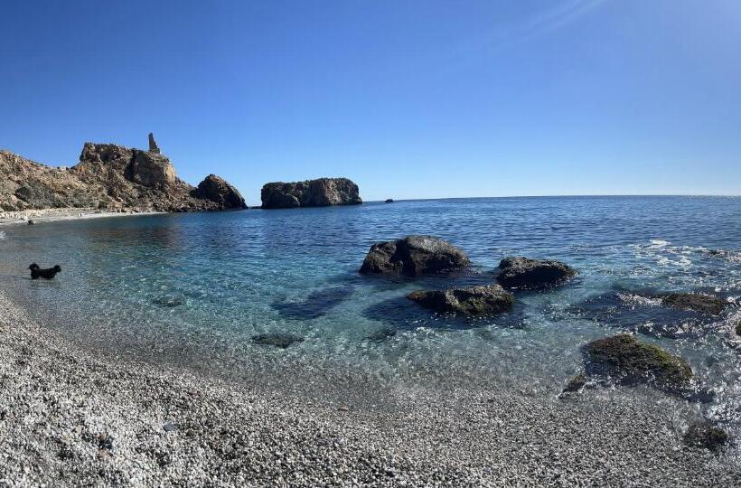 مبيت وإفطار Cortijo El Pino Retreat