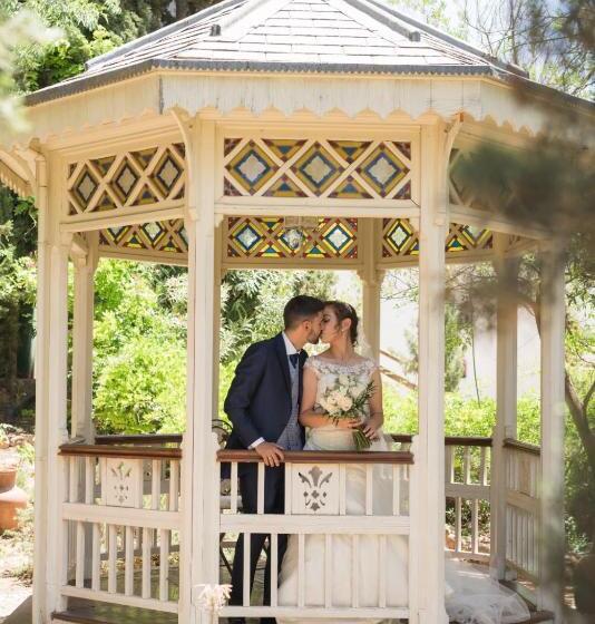 مبيت وإفطار Cortijo El Pino Retreat