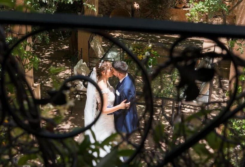 مبيت وإفطار Cortijo El Pino Retreat