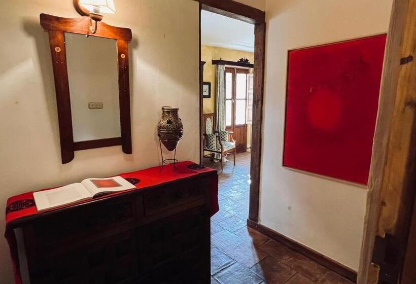 مبيت وإفطار Cortijo El Pino Retreat