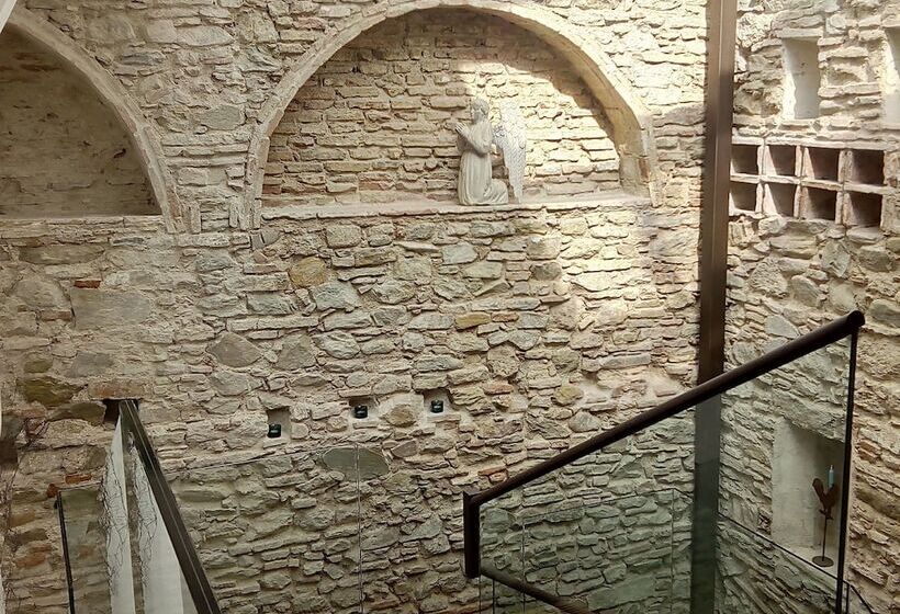 مبيت وإفطار Hospedería Diez Y Seis