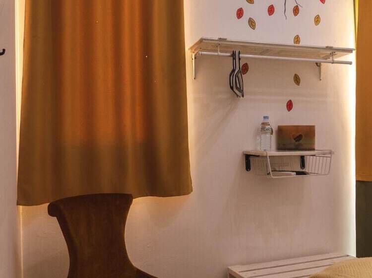 ベッドアンドブレックファースト Hostal Cling 43