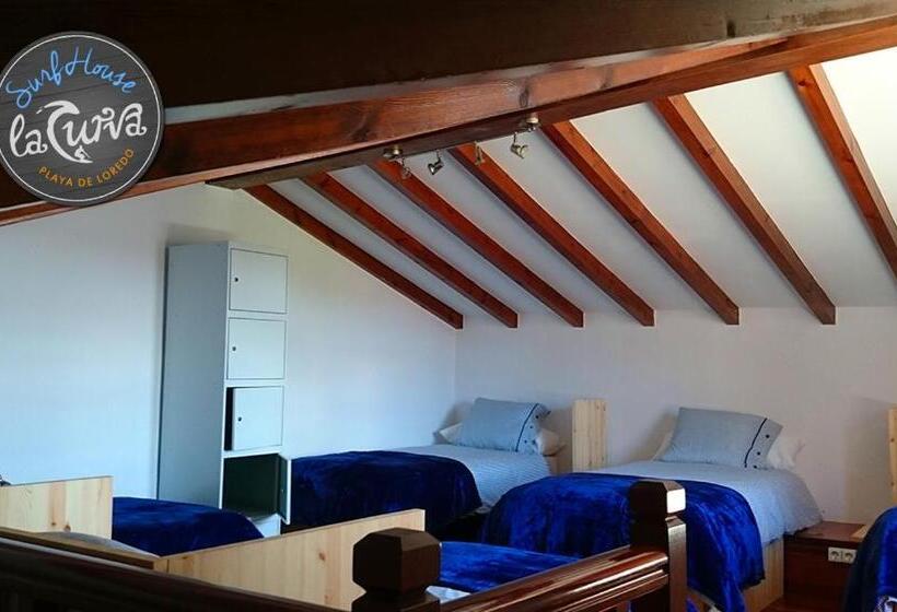 مبيت وإفطار La Curva Surfhouse   Hostel