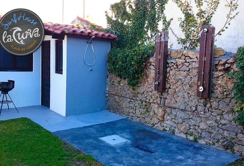 مبيت وإفطار La Curva Surfhouse   Hostel