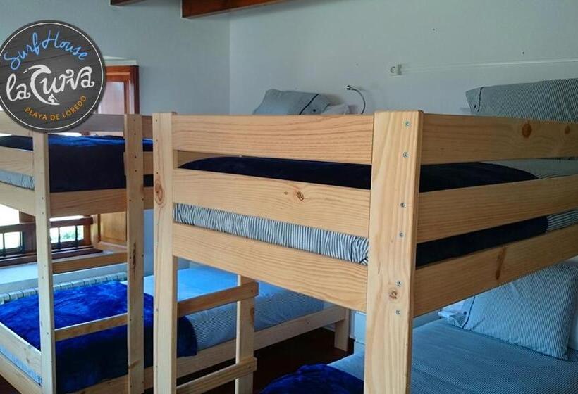 مبيت وإفطار La Curva Surfhouse   Hostel