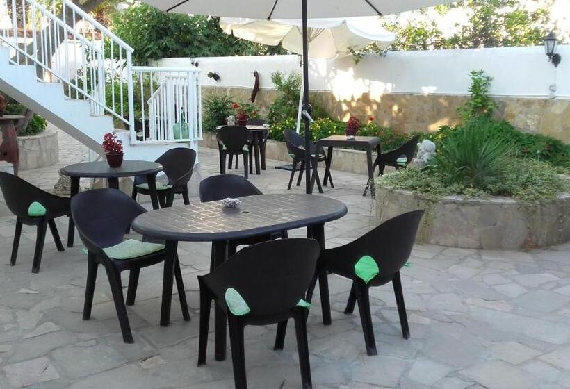 住宿加早餐  La Llar De Laura