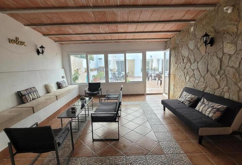 住宿加早餐  La Llar De Laura