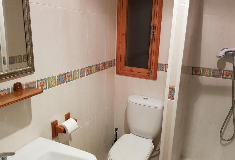 住宿加早餐  La Llar De Laura