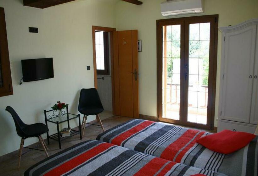 ベッドアンドブレックファースト La Promesa