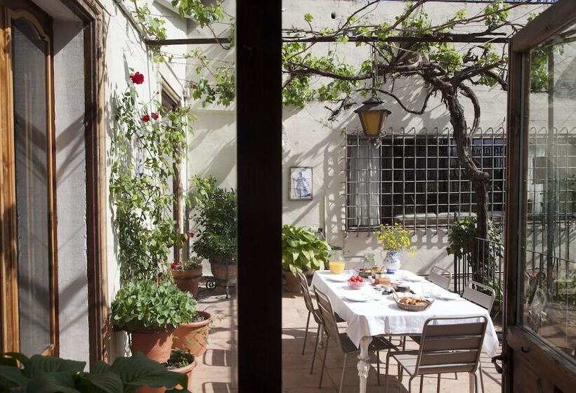 צימר Lo Palauet De La Muralla