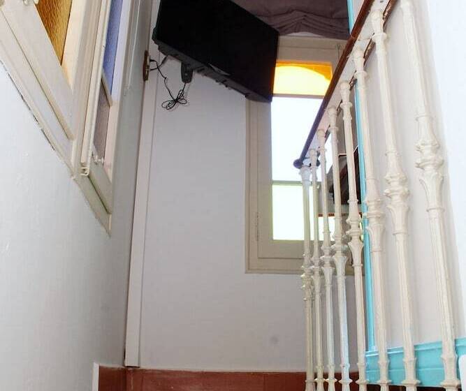 تختخواب و صبحانه Sitges Royal Rooms