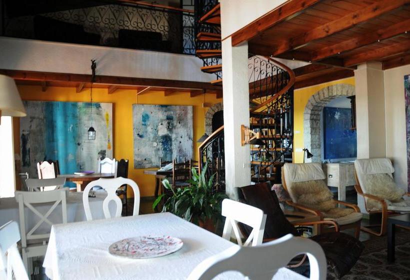 Casa Del Artista Bed & Breakfast