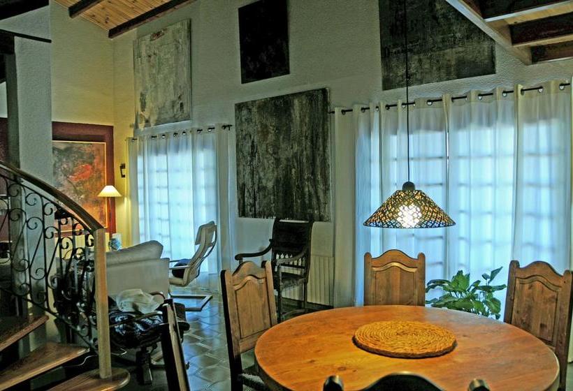 Casa Del Artista Bed & Breakfast