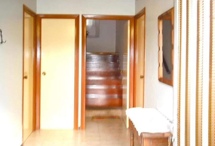 Charming House In Ourol With Mountain View Large Garden