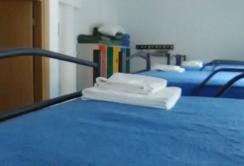 El Albergue Covaleda   Hostel