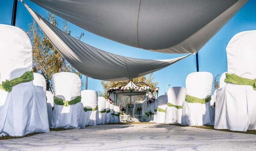 Escuderos Hotel Cruz