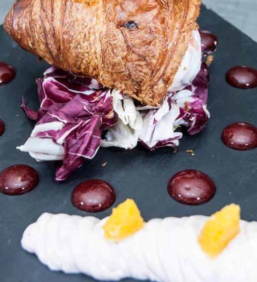 Escuderos Hotel Cruz