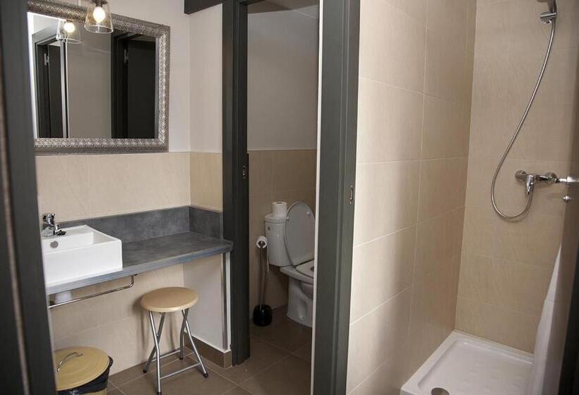 Hostel Albergue Monte Perdido