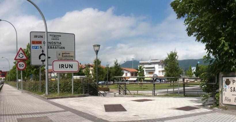 בית מלון כפרי Aitana