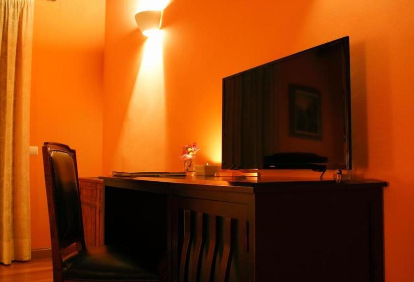 ホテル Alcor Del Roble