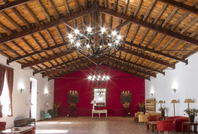 فندق Bodega El Moral