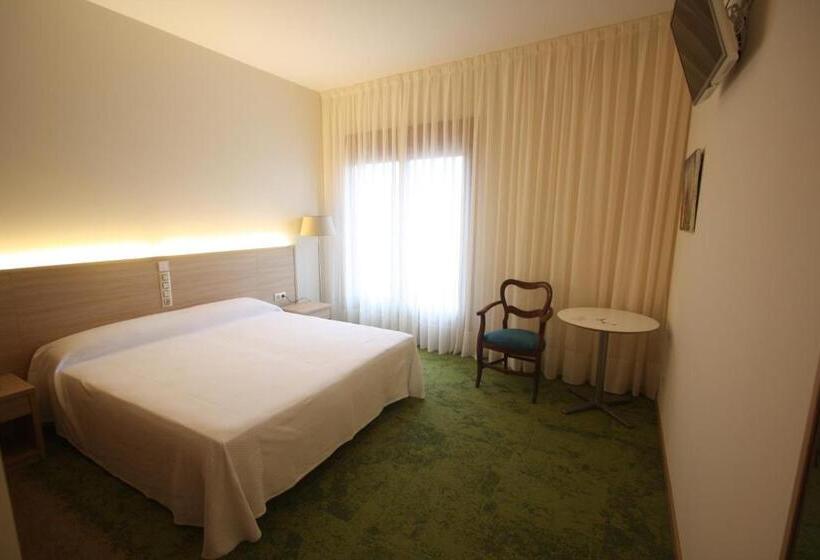 בית מלון כפרי Cal Piteu