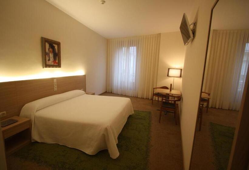 בית מלון כפרי Cal Piteu