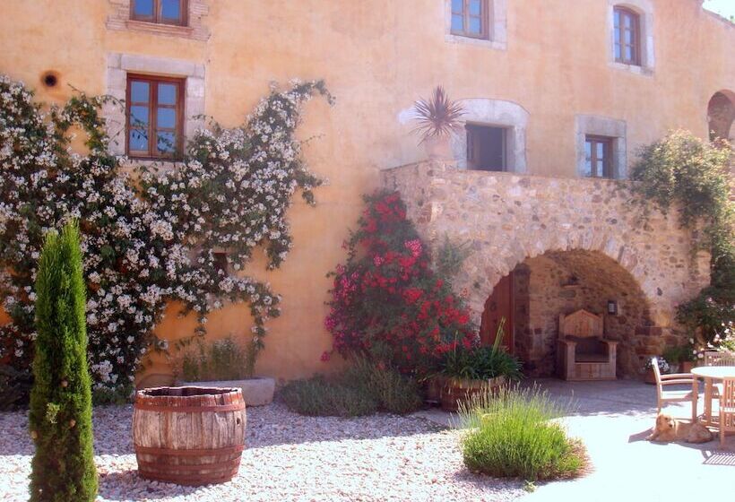 هتل Can Carbó De Peralada