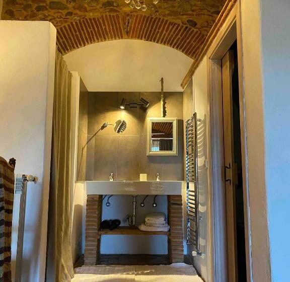 هتل Can Carbó De Peralada