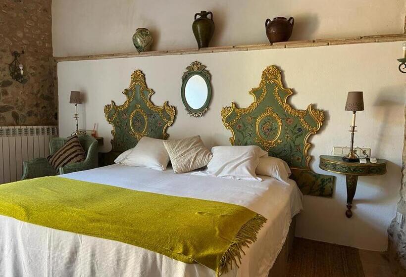 هتل Can Carbó De Peralada