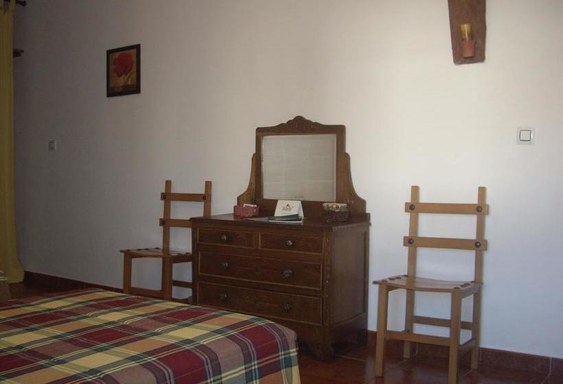 فندق Casa De Aldea La Casona De Los Valles