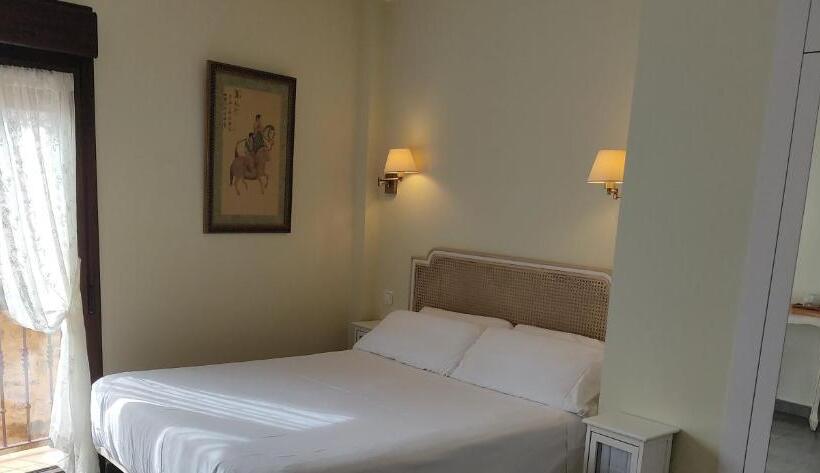 هتل Casa Del Castillo