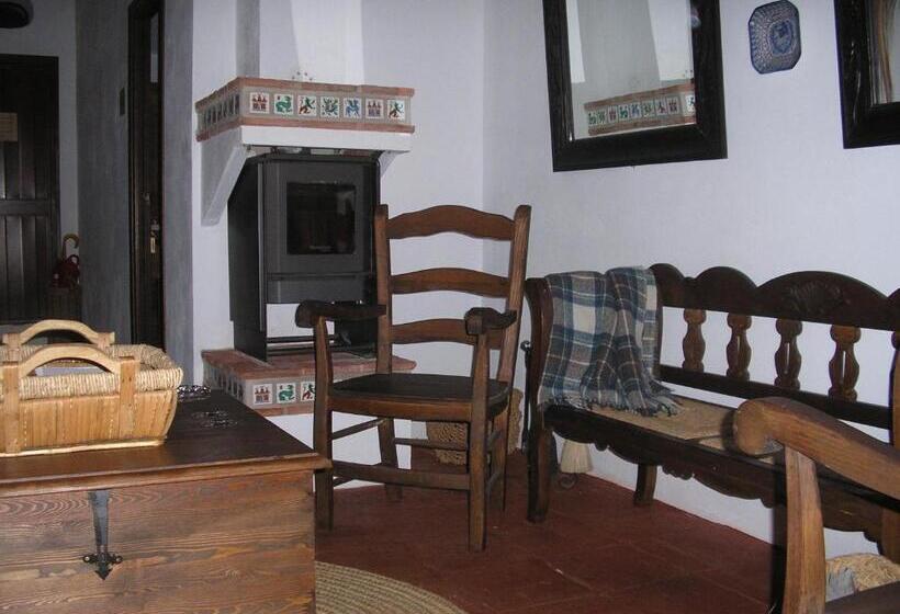 فندق Casa Rural Y Restaurante Casa Adriano