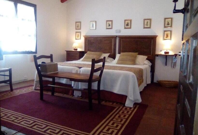 ホテル Casa Rural Y Restaurante Casa Adriano