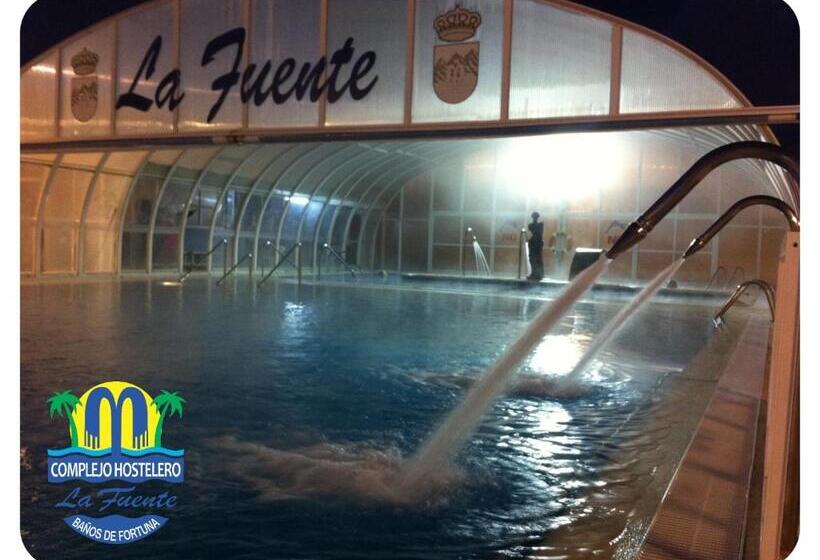 هتل Complejo Hostelero La Fuente