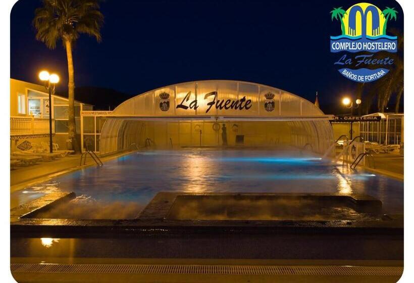 هتل Complejo Hostelero La Fuente