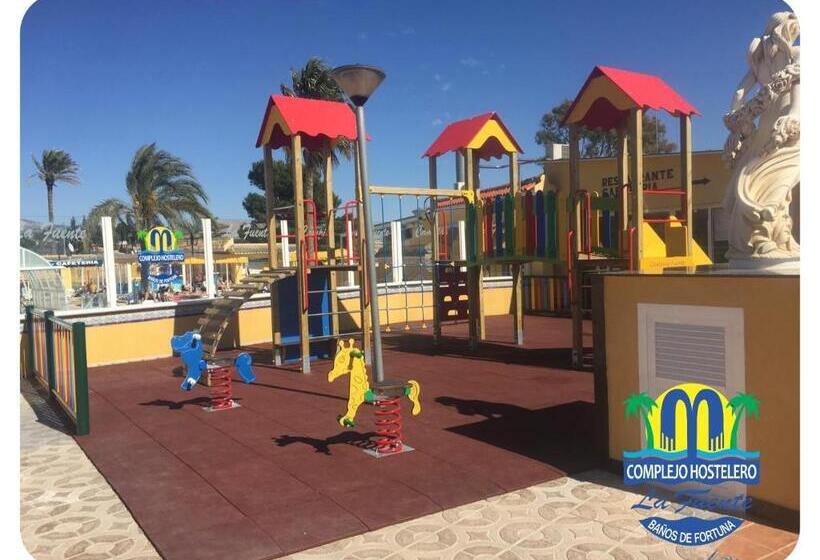 هتل Complejo Hostelero La Fuente