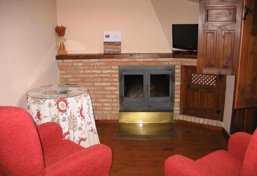 בית מלון כפרי De Montaña Cueva Ahumada